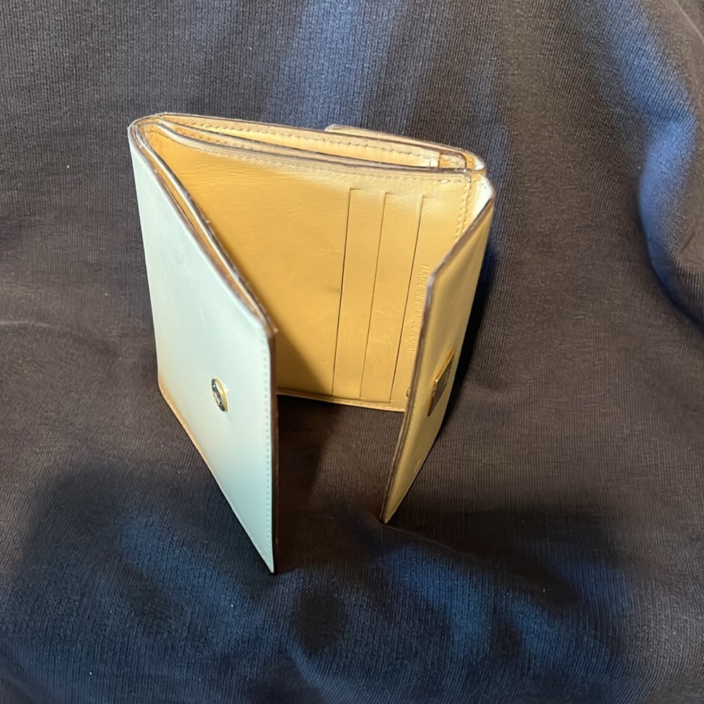 Celine bifold snap wallet cream color EUC minimal use beautiful condition - Picture 7 of 12